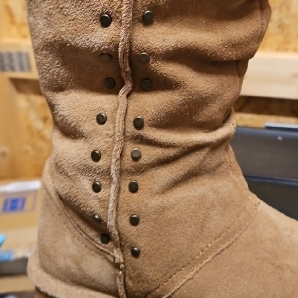 BearPaw Brown Suede Winter Boots - Picture 5 of 13